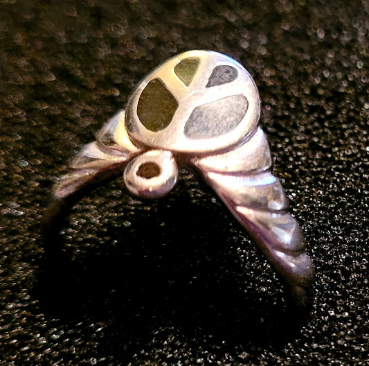 Unique Silver & Black *Peace Symbol Sign Ring *New (size 7.25)