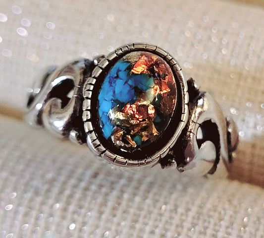 Beautiful Turquoise Stone w/ Gold Veining Ring (sz 4)