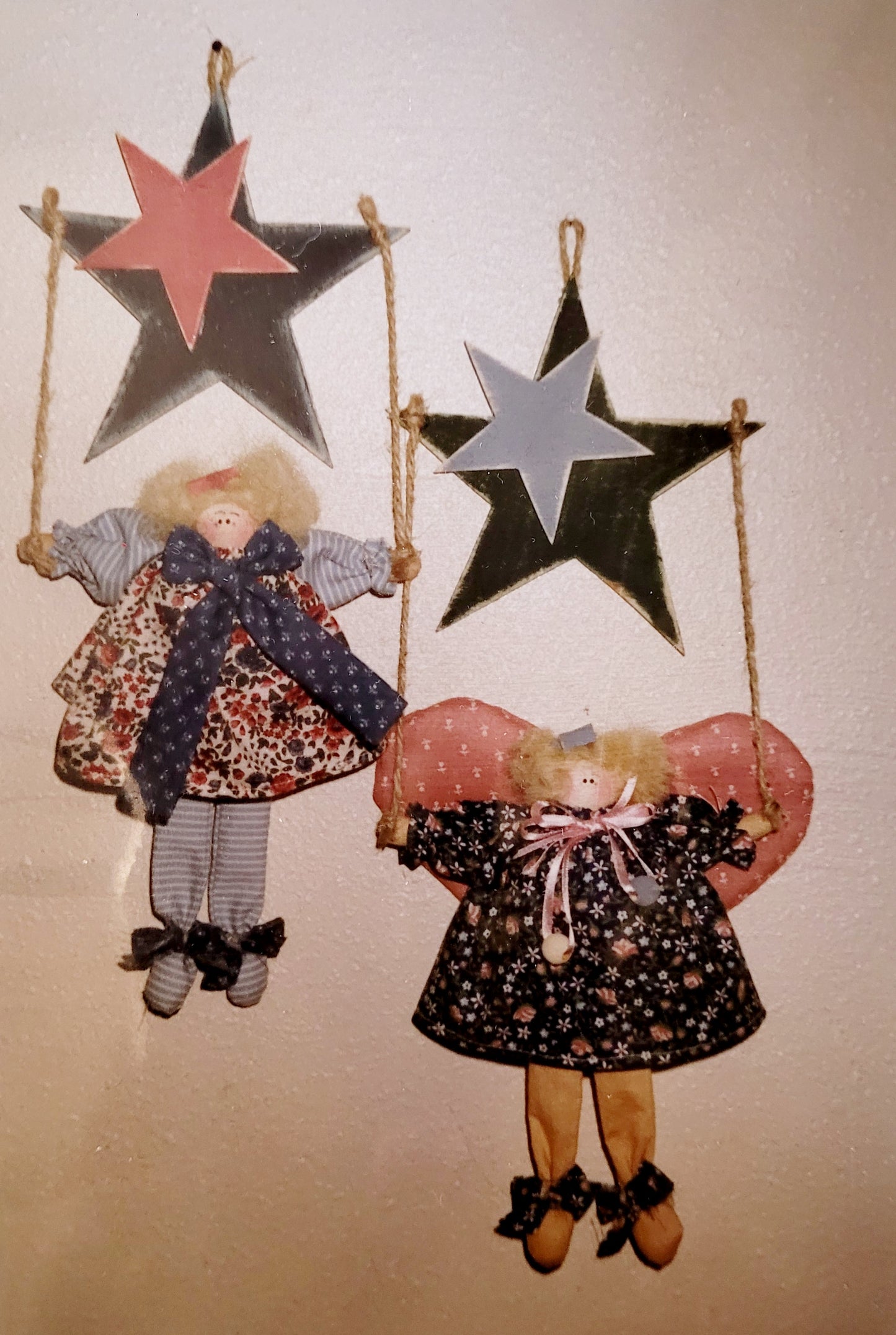 "Wood'n'Yarn Collectables" (Falling Stars 12.5" Hanging Doll) #115 @1992