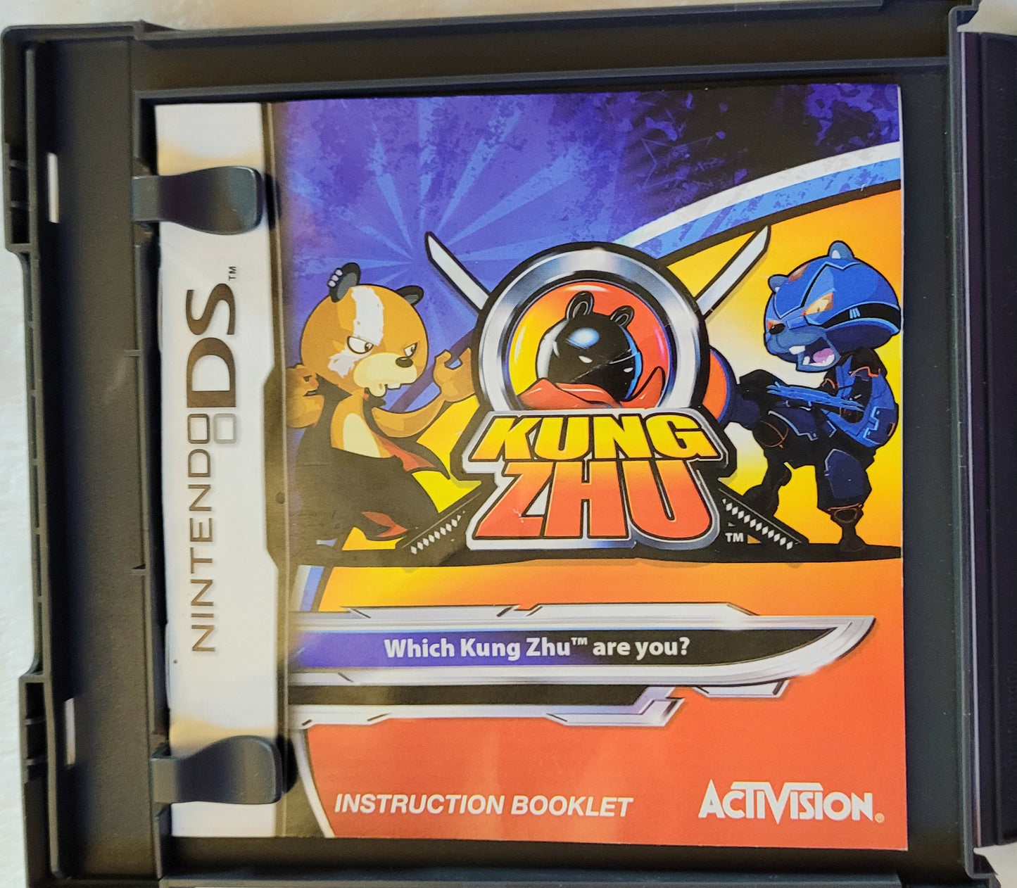 Kung Zhu: Which Kung Zhu are you? *Nintendo DS Video Game + Case