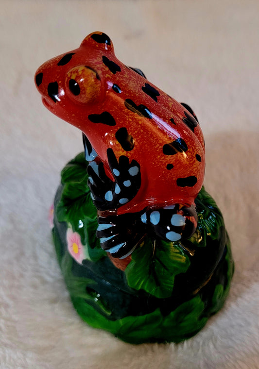 New *Ceramic Red w/ Black Spots Frog Magnetic Trinket Box