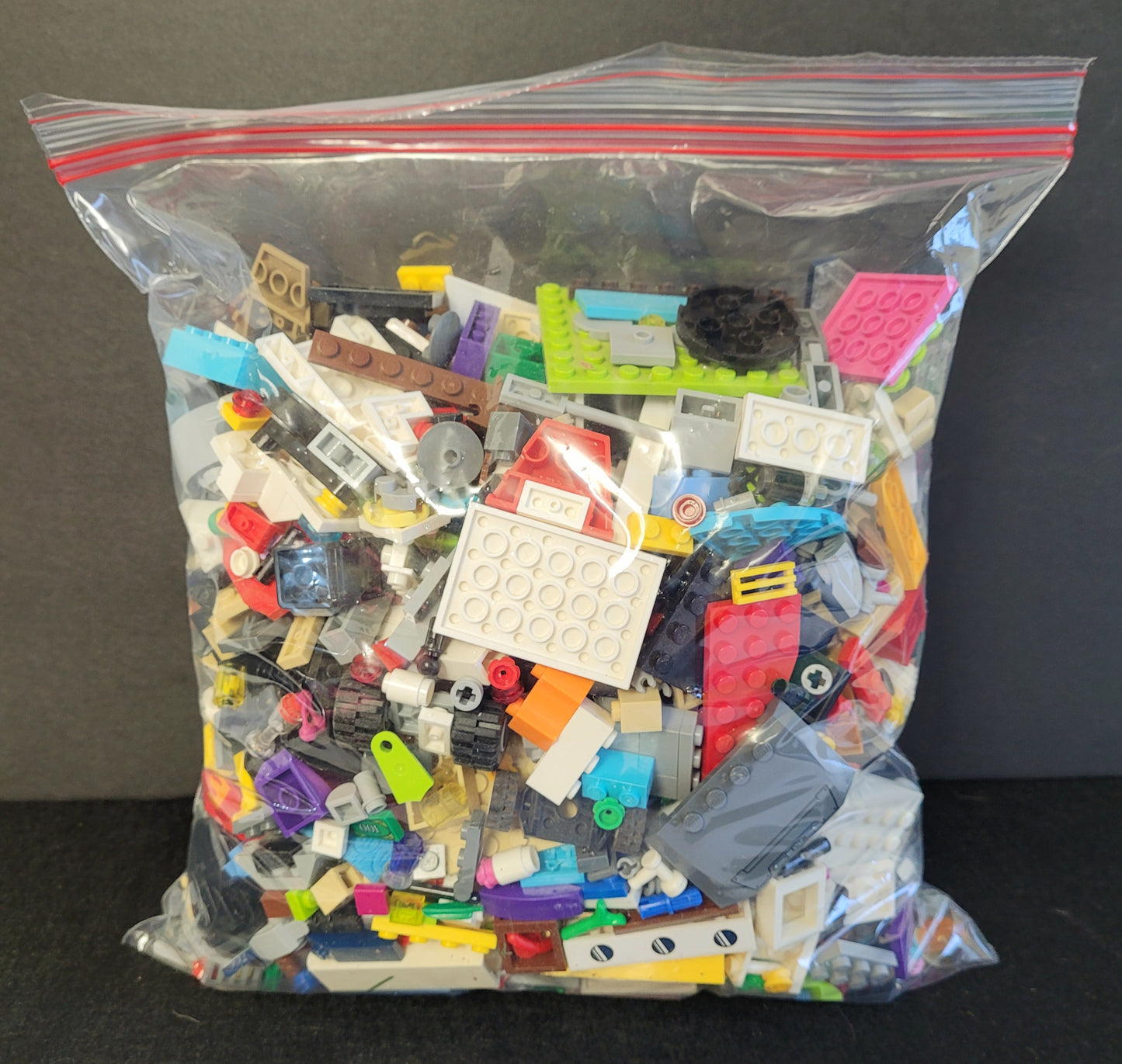 LEGOS Grab Bag: A 2.5 lb. of Legos (1 of 200 bags)
