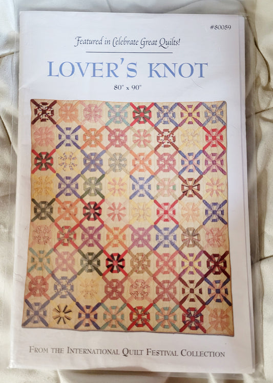 NEW “Lover’s Knot” A Retro Flair Quilt 80” x 90”