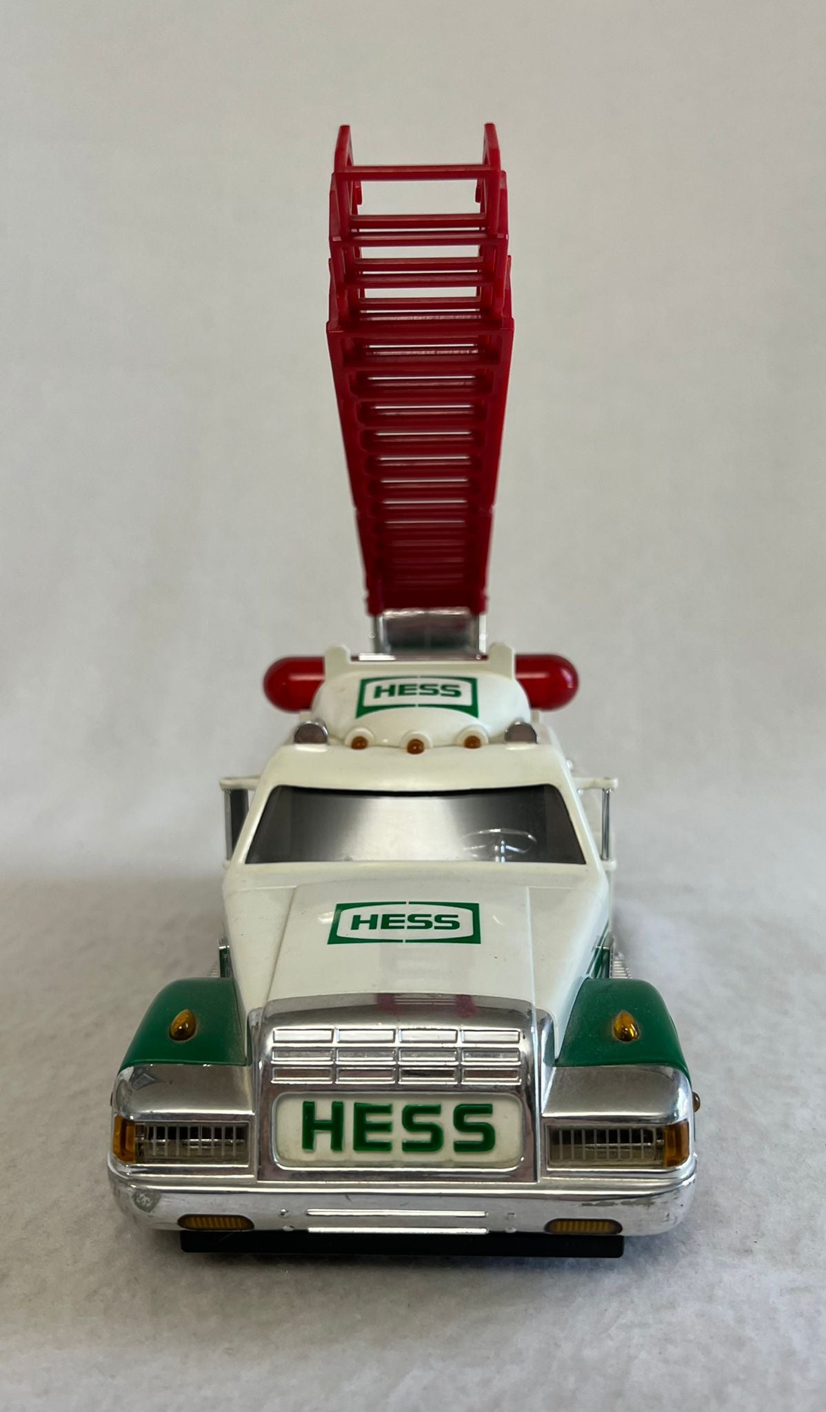 HESS 1994 *Rescue Truck w/ Siren, Horn & Emergency Lights)