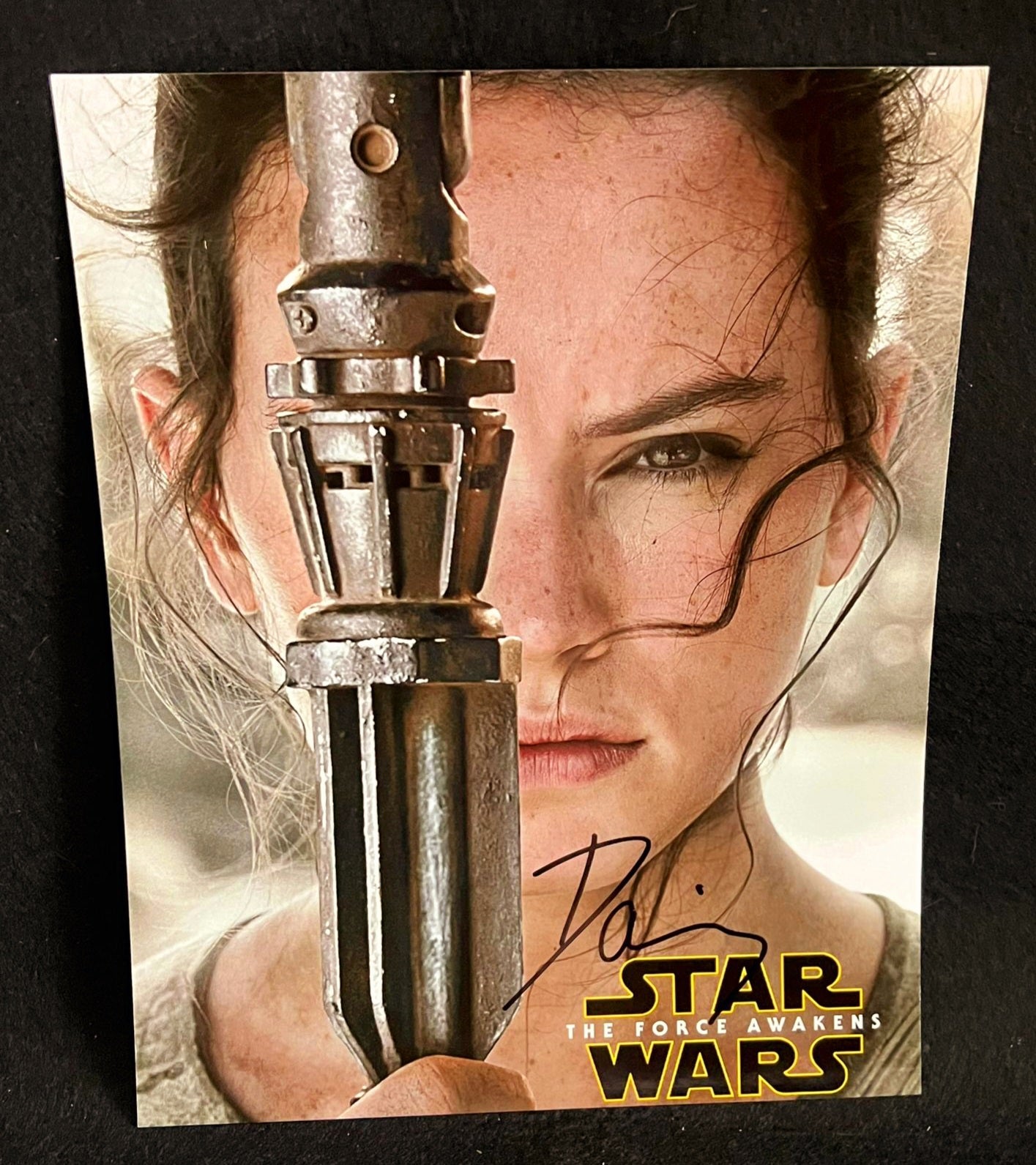Daisy Ridley *Autographed Star Wars Force Awakens 8x10 Photo w/ COA
