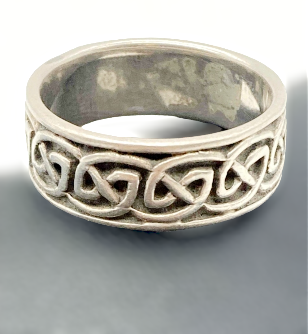 Sterling Silver .925 Celtic Pattern Ring Hallmarked (Size 9.5)
