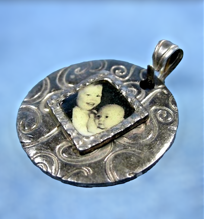 Stunning *Vintage Sterling Silver Picture Pendant Hallmarked