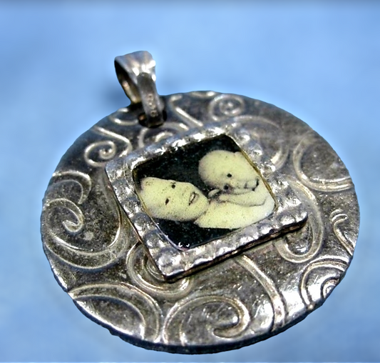 Stunning *Vintage Sterling Silver Picture Pendant Hallmarked