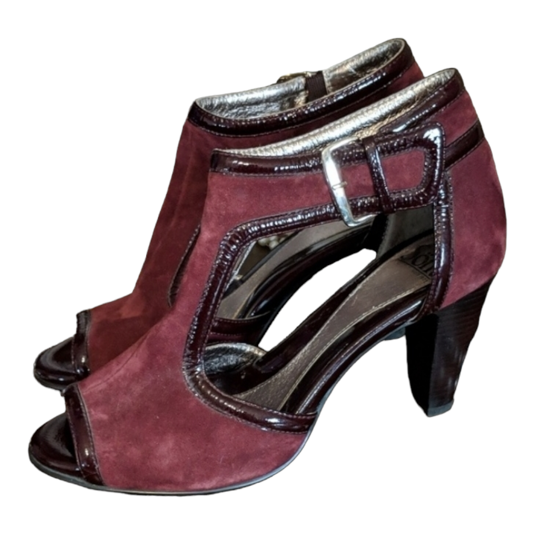 NIB *Sofft Gazelle Crimsom Dark Red Shoe Open Toe 2” Heel (Size 9)