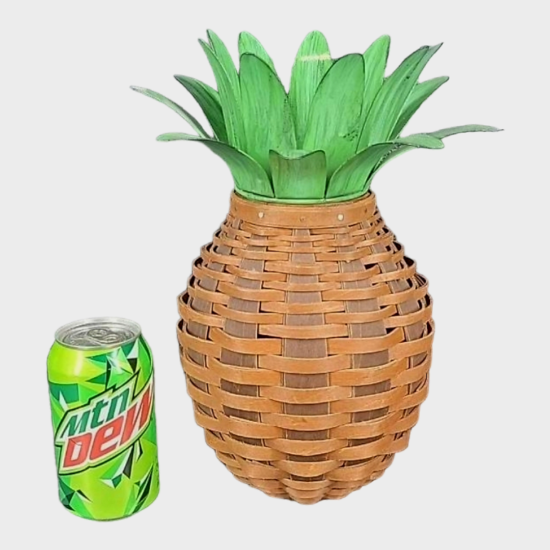 NEW *2011 Collector’s Club Longaberger Pineapple Basket w/ Green Metal Top & Box (11.5” x 6”)