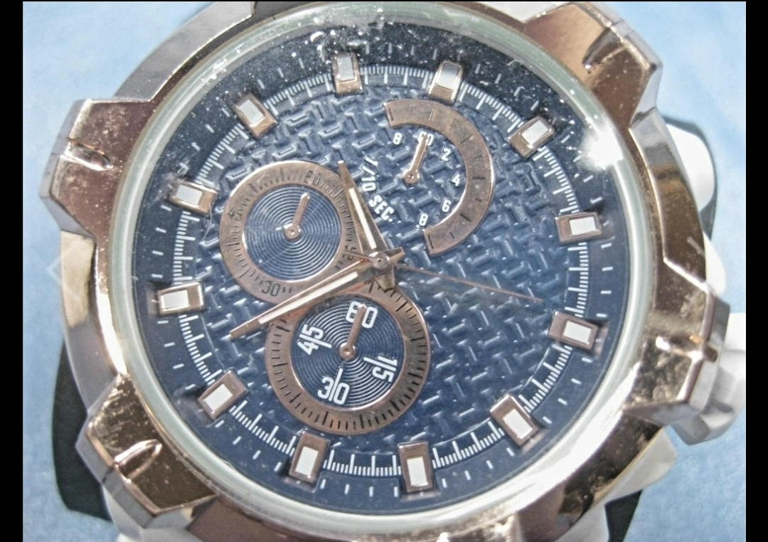 Men's Fashionable Wrist Watch w/ Blue Steel Plate Watch Face & White Band