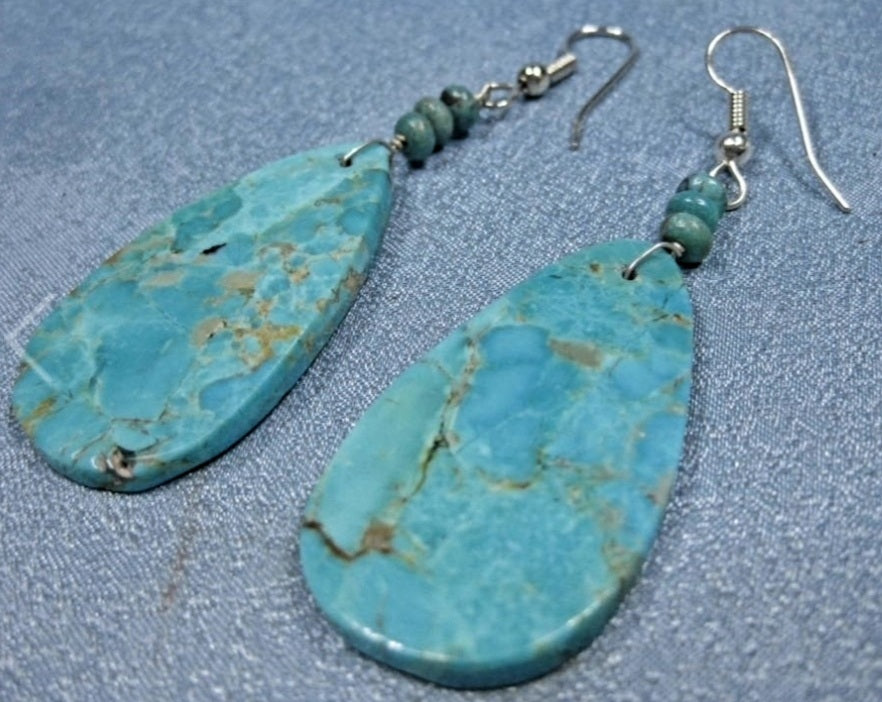 Stunning - Southwestern Stone Beaded Dangle Earrings *Mint