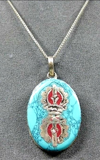 Antique Sterling Silver & Turquoise Inlay Stone Oval Necklace