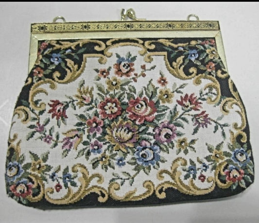 Nice Vintage Tapestry Floral Clutch Purse