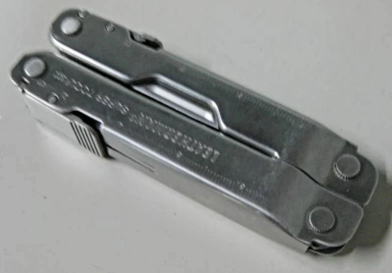 Classic Leatherman Super Tool 300 (Multi Tool) *Great Condition