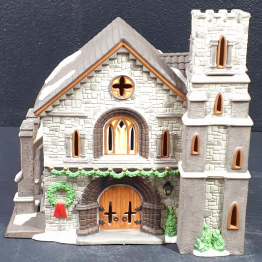 Dept. 56 *Dickens Village Heritage WHITTLESBOURNE CHURCH 1994 (5821-1)