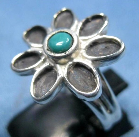Turquoise Authentic Sterling Silver Flower Ring *Size 7