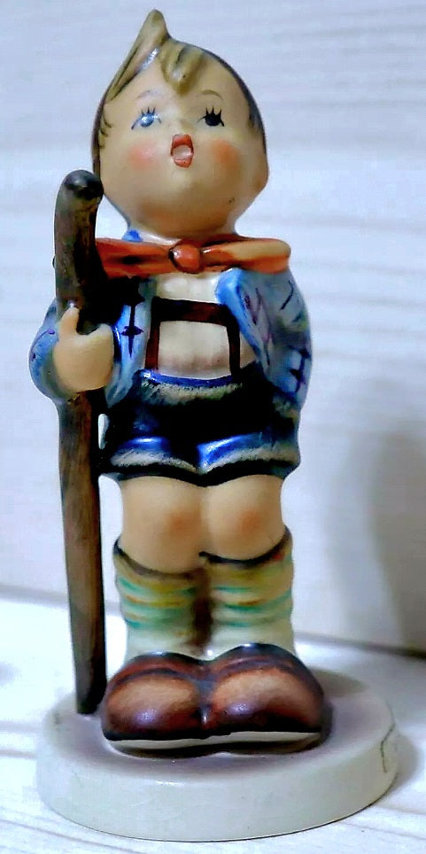 Goebel Figurine "LITTLE HIKER" Hummel