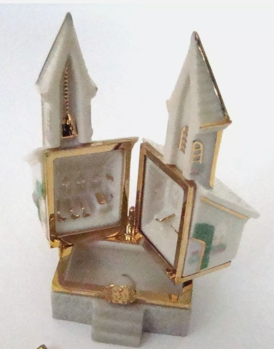Beautiful LENOX Porcelain Hinged Trinket Box *Holiday Church