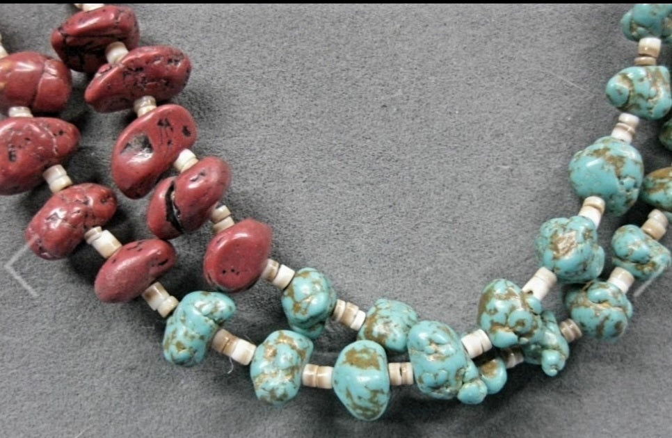Beautiful Vintage Beaded Southwest Necklace
