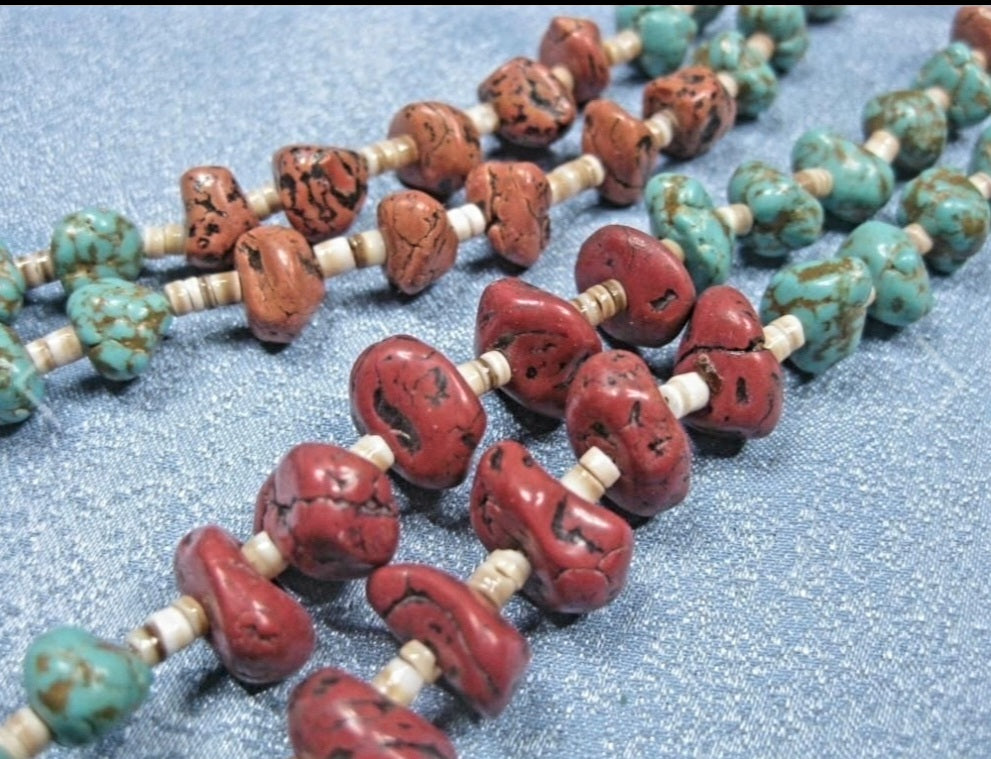 Beautiful Vintage Beaded Southwest Necklace