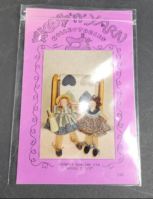 "Wood'n'Yarn Collectables" (Country Bowling Pin Dolls) #106 @1992
