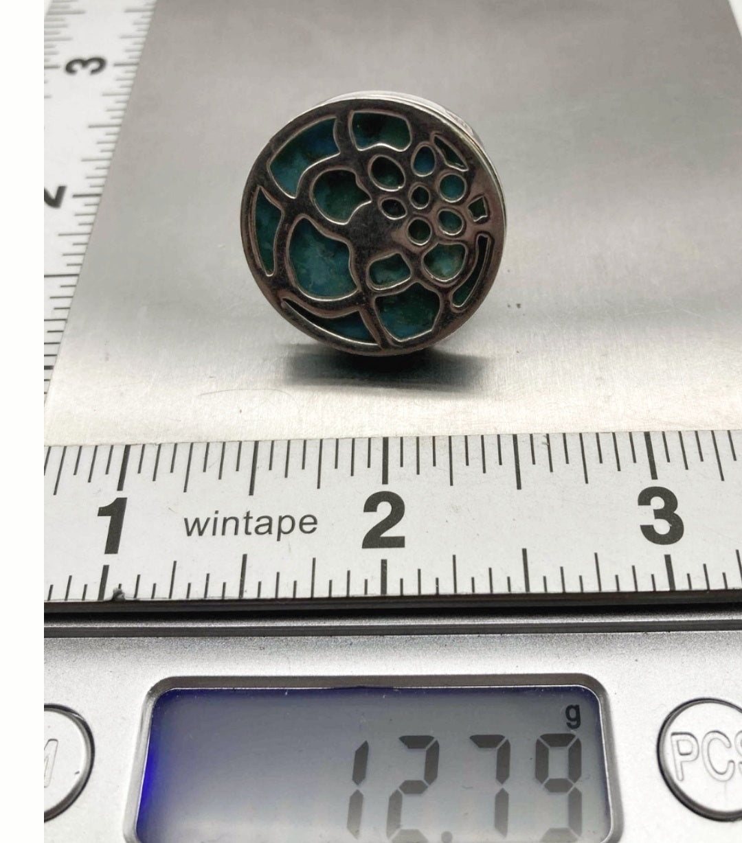Unique Round Stering Silver & Turquoise Ring (Size 6)