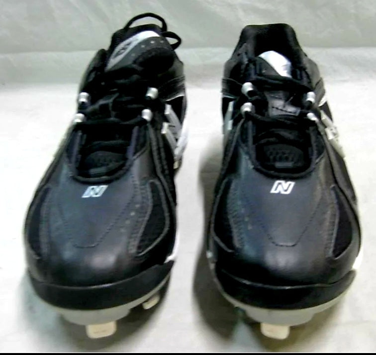 NEW *New Balance Men's Cleats in Box (Size 10)