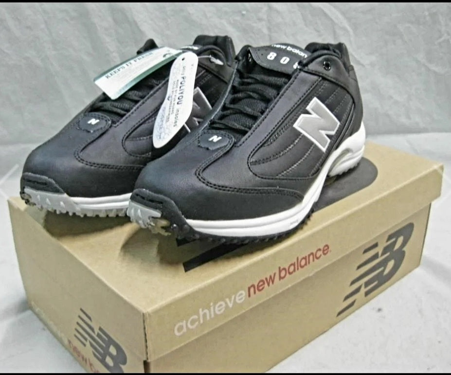 NWT *New Balance Men's Shoes w/ Box (Size 10)