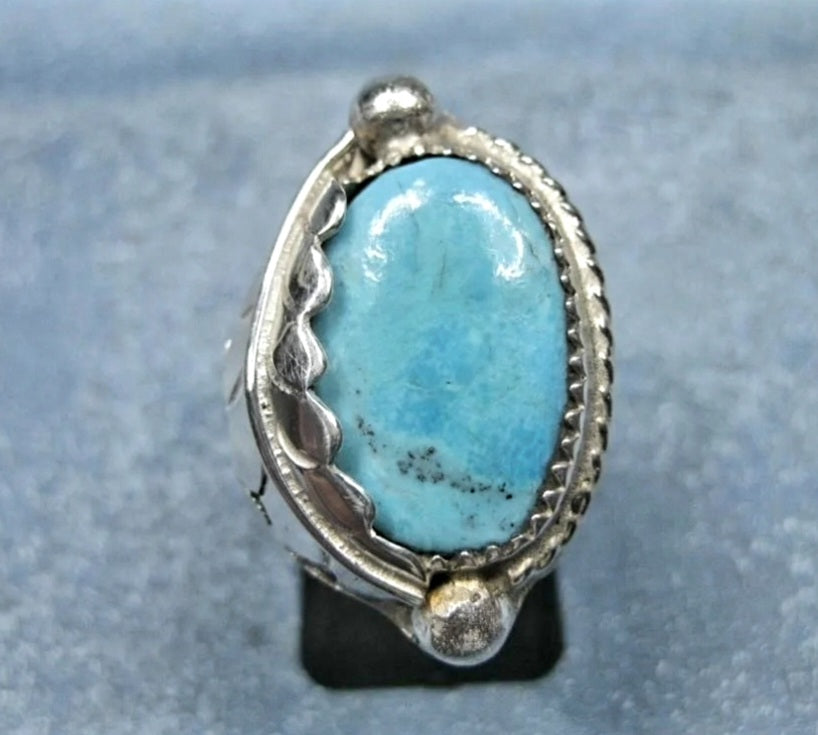 Southwest Sterling Silver & Turquoise Ring (Size 7)