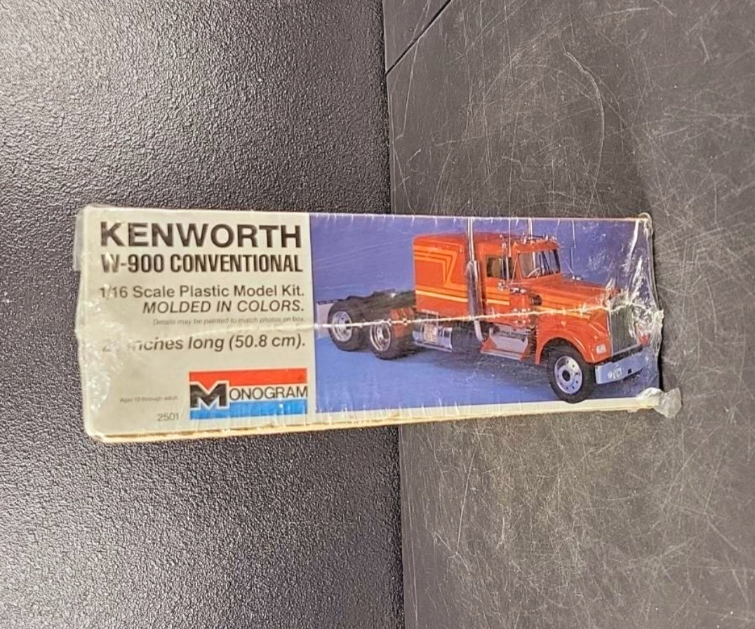 Vintage *Revell Monogram Kenworth W-900 Conventional SS Plastic Model Kit