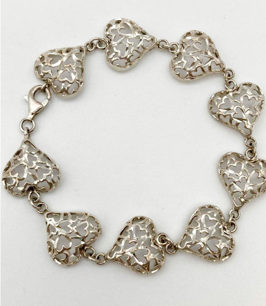 Beautiful *Sterling Silver Heart Bracelet