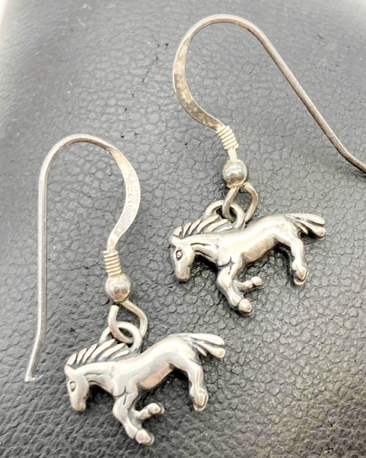 Cute *Sterling Silver Horse Earrings