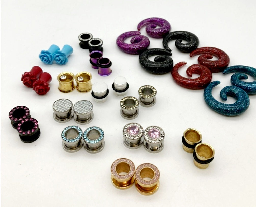 Great *Stainless Steel & Plastic Ear Gauges Lot (17 Pairs)